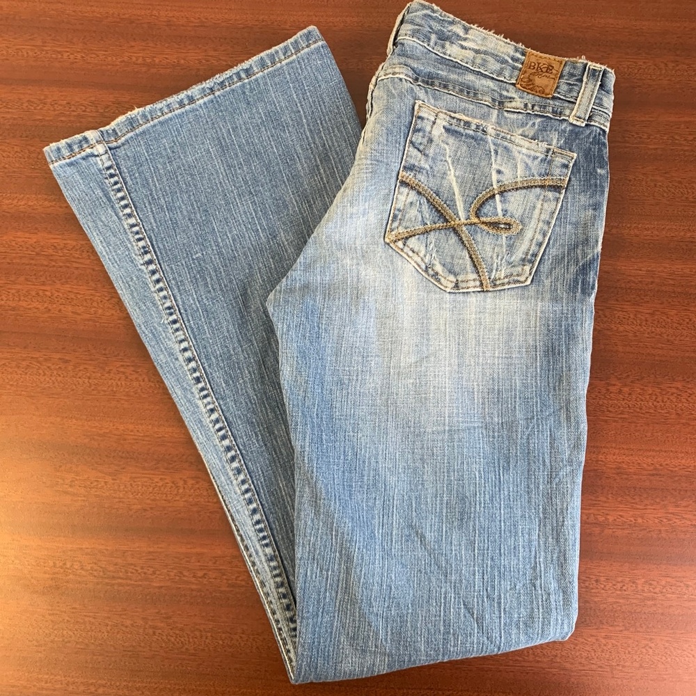 BKE star Stretch Flare Light Wash